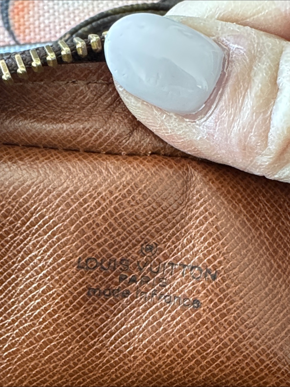 Louis Vuitton Monogram Mini Crossbody Bag Vintage Authenticated MAKE AN OFFER - Picture 9 of 11